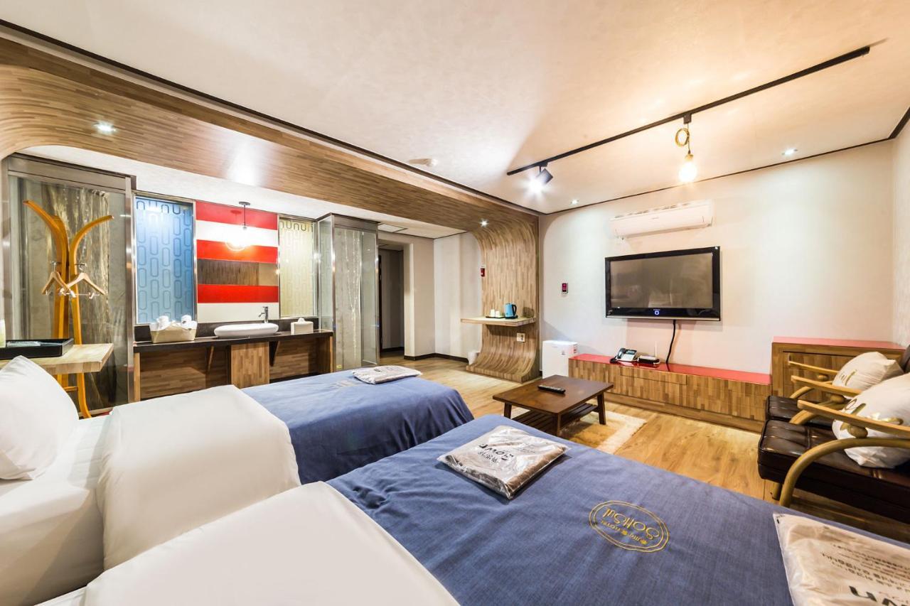 Chuncheon Sohsul Hotel Exterior photo
